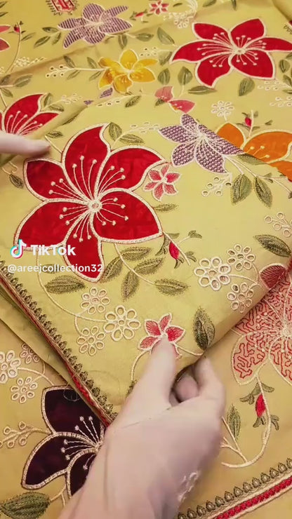 Gulkaari Luxury Lawn With Applic  Flowers & Lawn Dupatta 3pc (Unstitched)