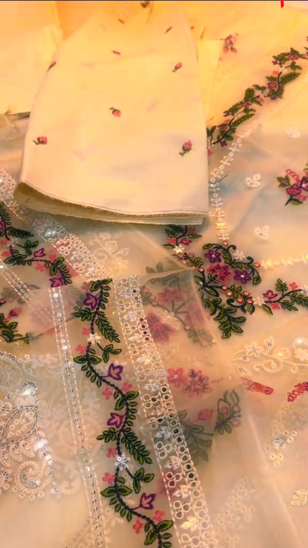 2pc Luxury Embroided Lawn Article Panel Style (Unstitched)