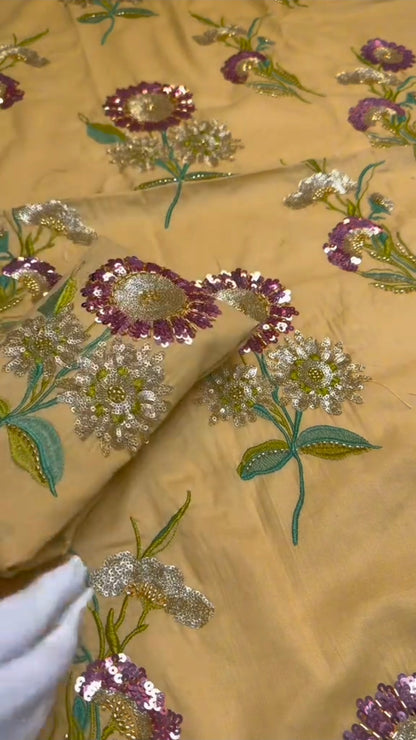 Maria.B Luxury Lawn Cutdana Article 3pc (Unstitched)