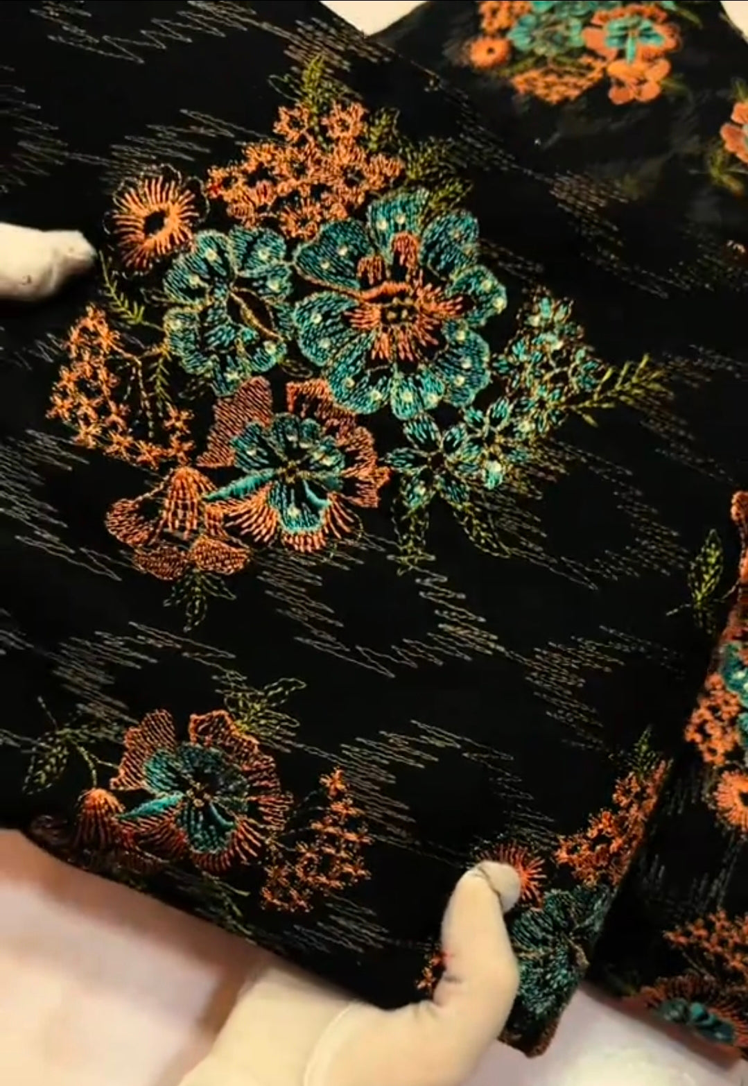 Karandi 3pc Article (Unstitched)