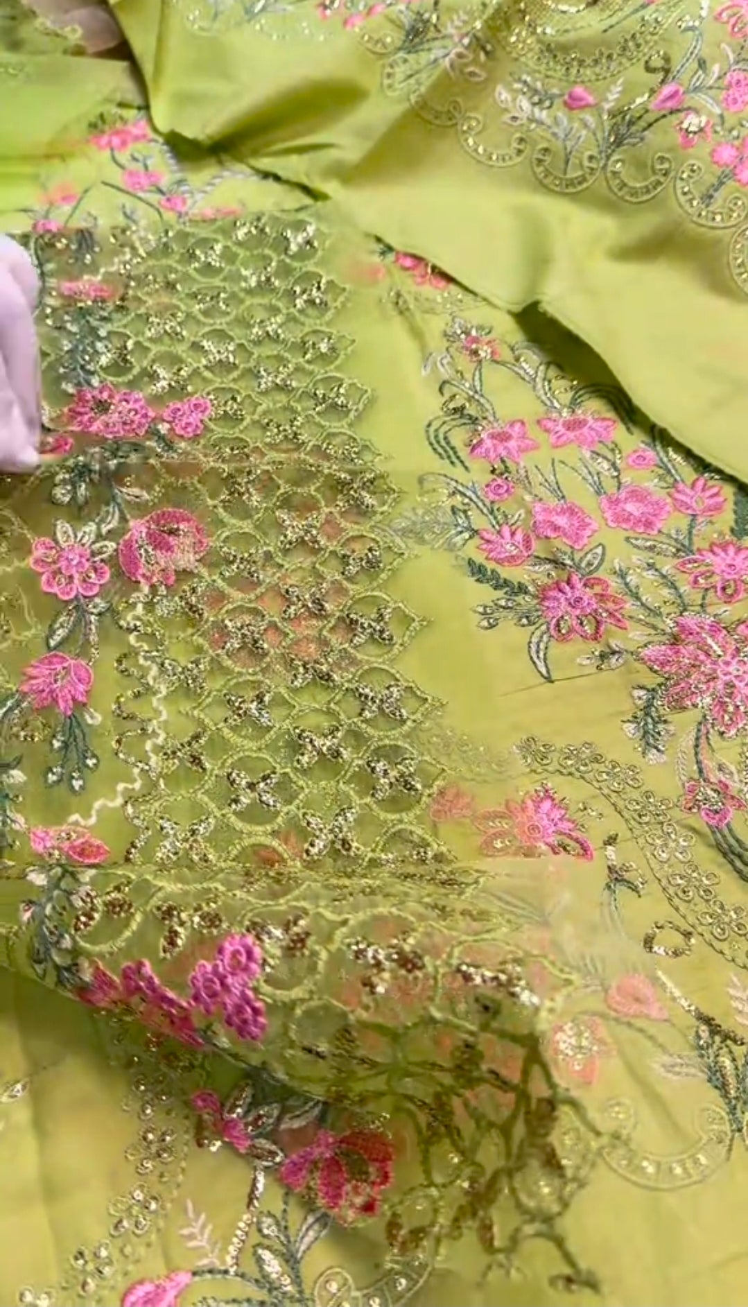 Crimson Luxury Lawn 3pc Article (Unstitched)