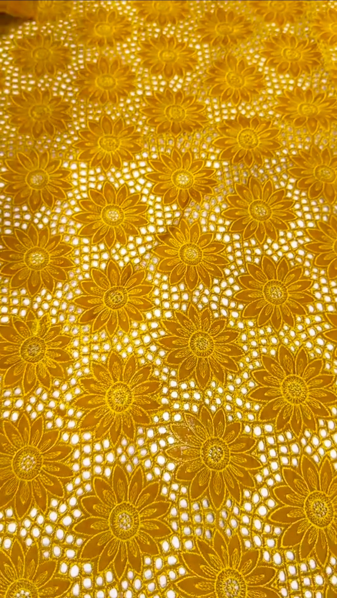Johra Luxury Lawn 4pc Article with inner (Unstitched)