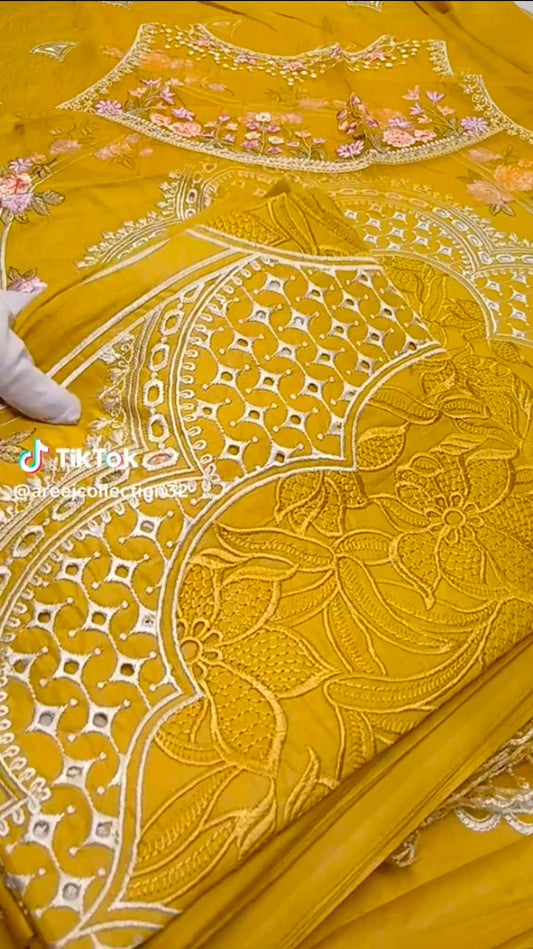 Embroidered Chikankari Lawn Suit – 3 Piece Unstitched Collection