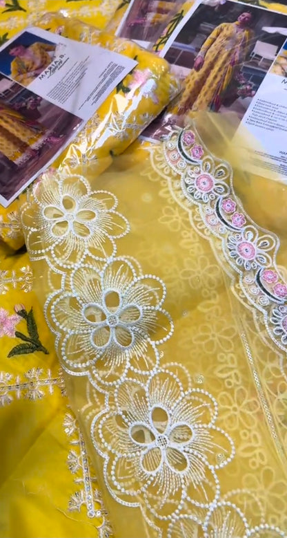 Maria.B Luxury Lawn Embroided 2pc Article (Unstitched)