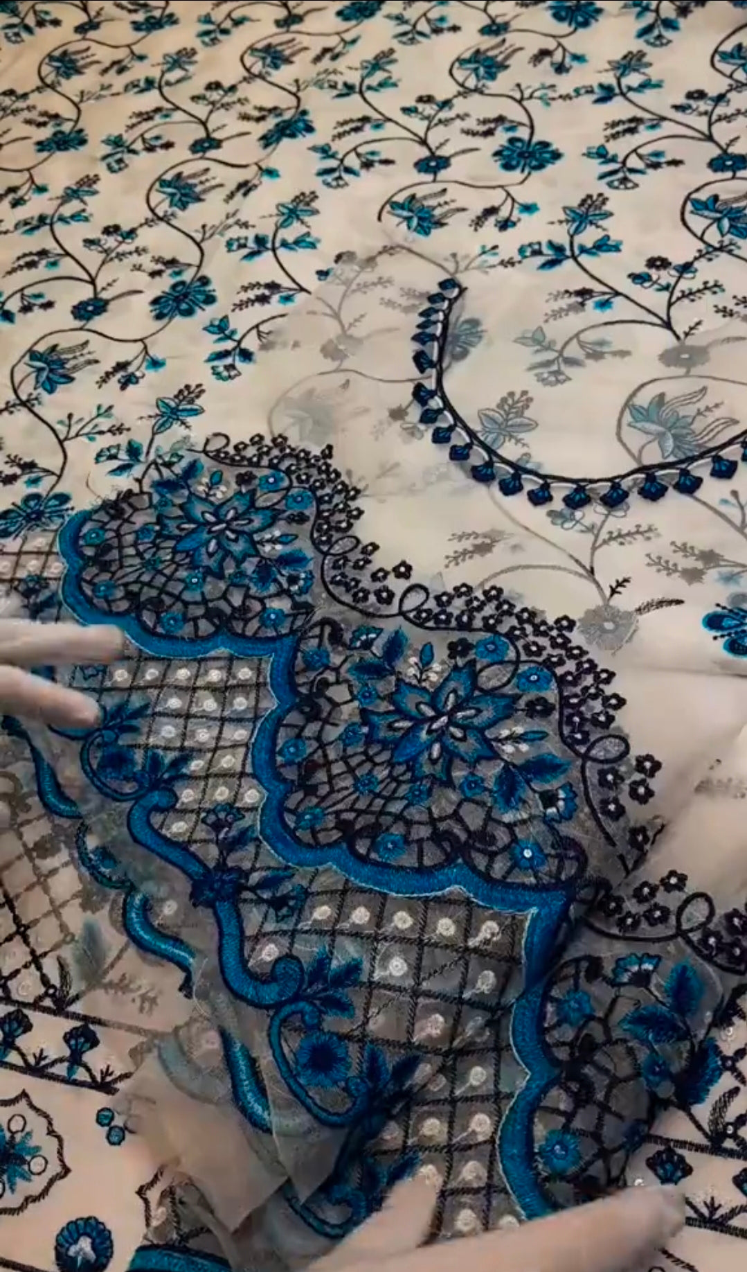 Faiza Saqlain Article Lawn 2pc (Unstitched)