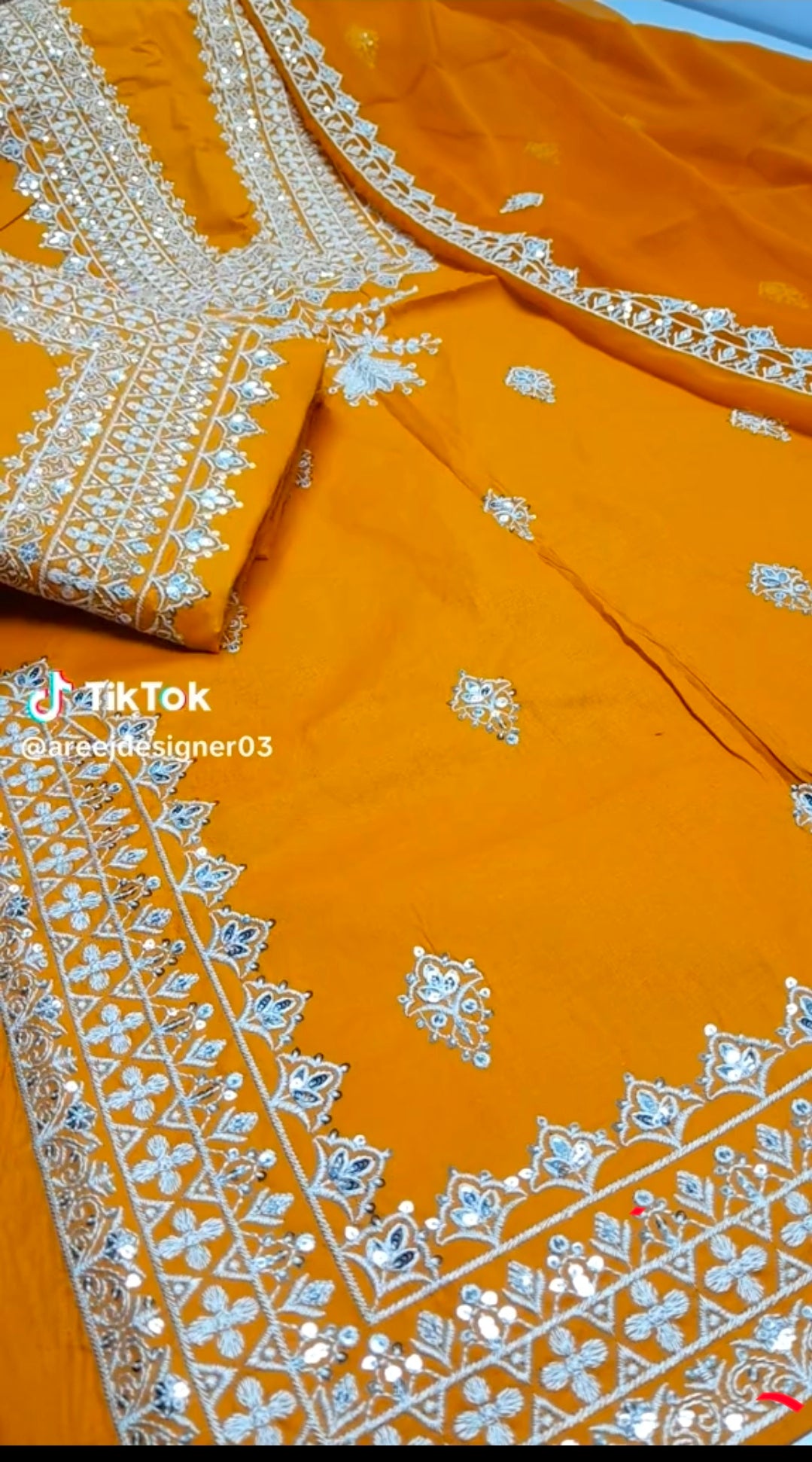 Breeze Lawn 3pc Article (Unstitched)