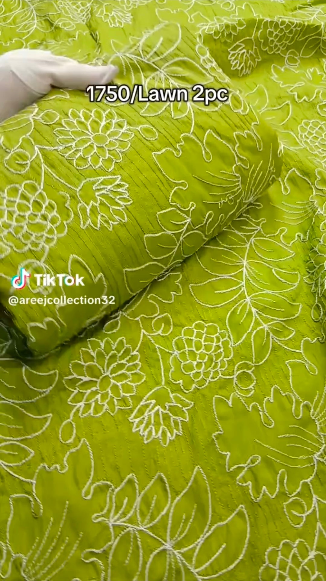 Embroided Lawn 2 Piece Article (Unstitched)