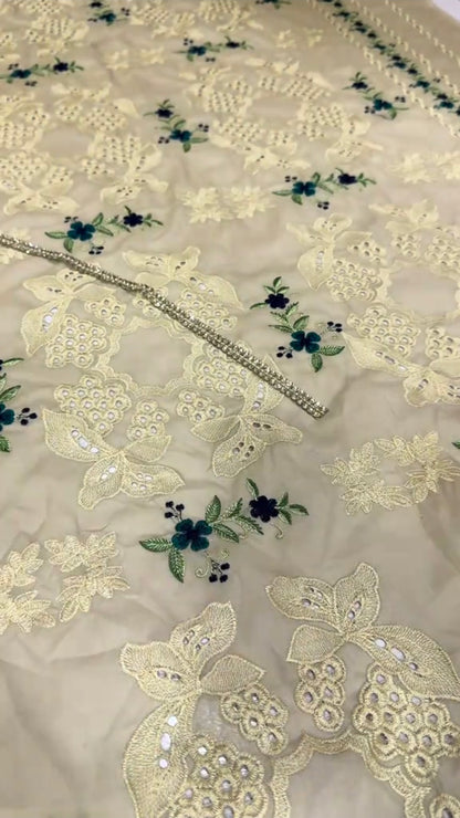 Maria.B Viral Luxury Lawn 3pc (Unstitched)